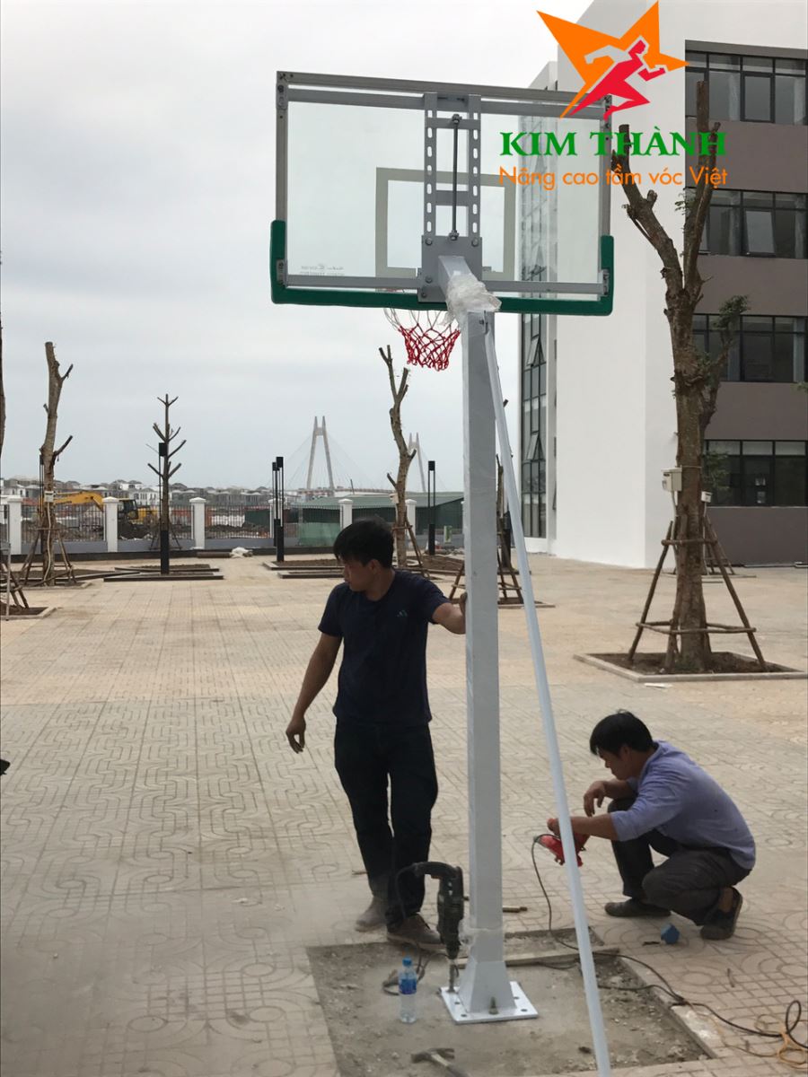 Hình ảnh lắp thực tế trụ bóng rổ Kim Thành KT - 506